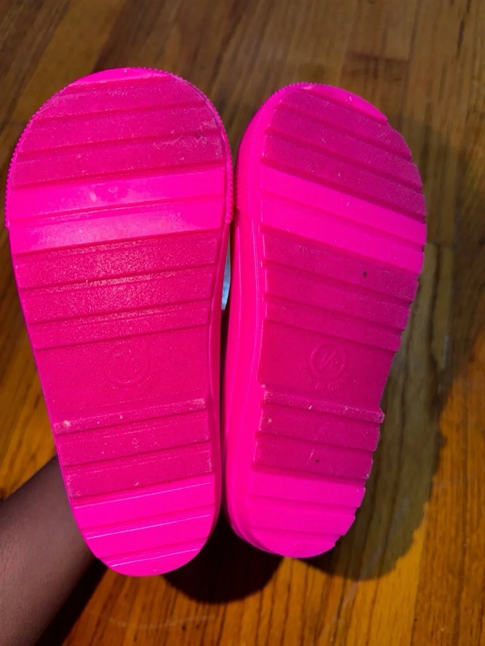 Gap Kids Hot Pink Rain Boots size 7/8T